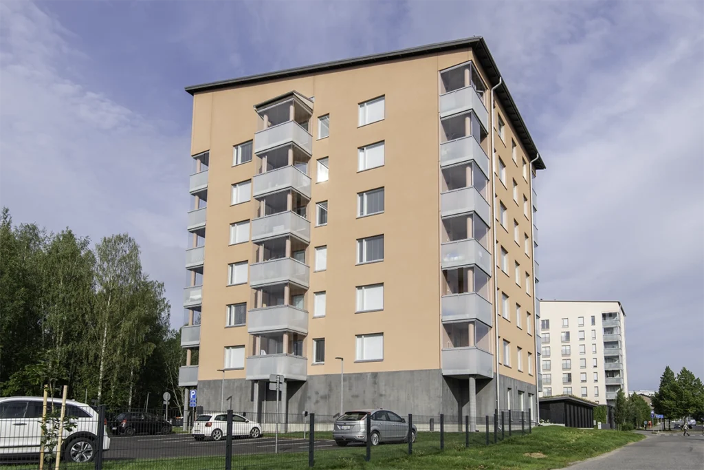 Asuinrakennus Järvenpää – valmiit AKOwall-seinät julkisivu